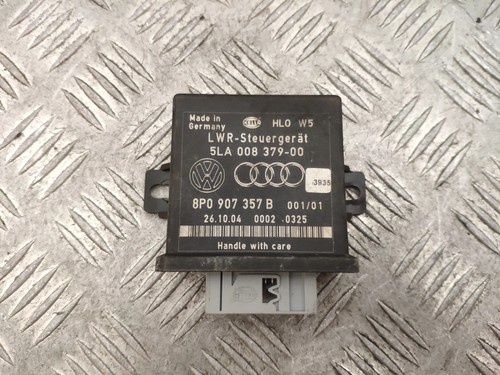 AUDI A4 8EC, B7 Scheinwerfer Steuereinheit 8P0907357B 2.00 Diesel 103kw 20435656