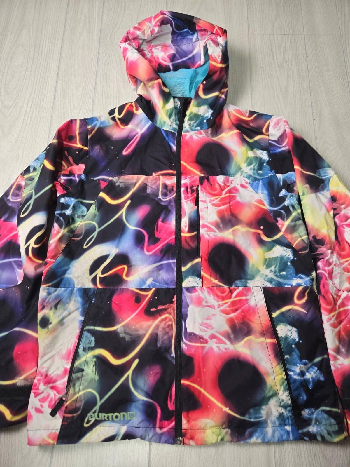 Burton x Chuck Anderson Snowboard Jacket Mens Small Rainbow Light Camo DRYRIDE