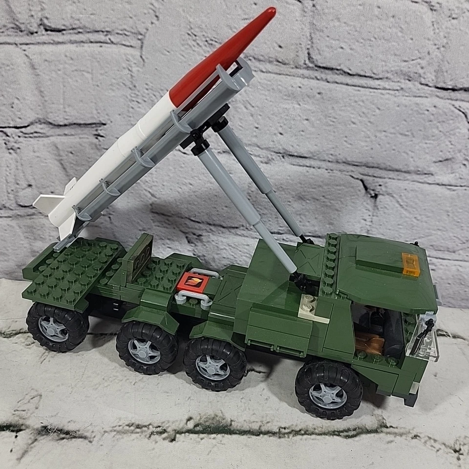 Lanzador de misiles balísticos móvil Cobi pequeño ejército juego #2364 camión militar Foto 4 de 4