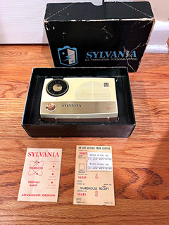 Vtg 1960 Sylvania All Transistor Radio w/ Box & Paperwork Model 4P15 Works!