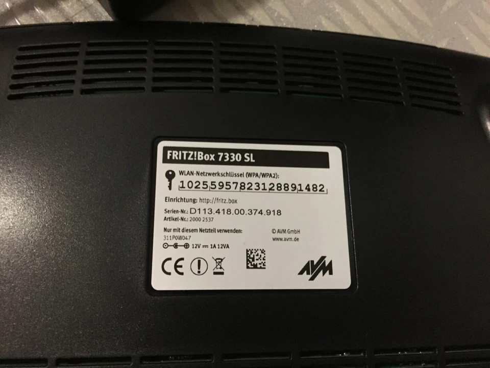 AVM FritzBox 7330 SL (schwarz), DSL-Modem / WLAN-Router - Home Server + Netzteil - Bild 2 von 3