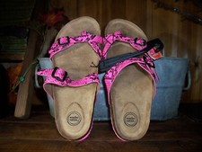 WONDER NATION GIRLS SANDALS SHOES SIZE 4 PINK BUCKLE STRAP SUMMER CASUAL BEACH