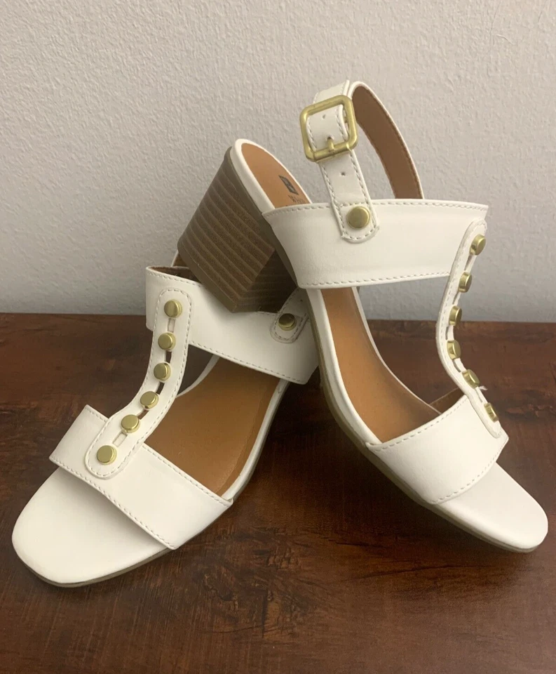 White Mountain Faux Leather Gold Hardware Studded Block Heel Sandals Size 6M - Image 4 of 4