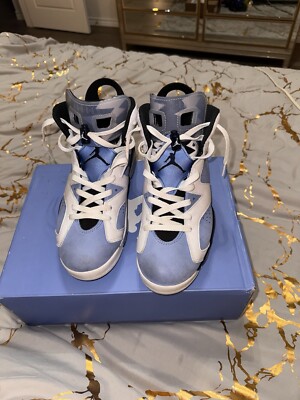 Air Jordan 6 Retro UNC Size 9 Men US