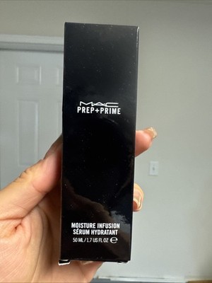 MAC  PREP + PRIME MOISTURE INFUSION SERUM HYDRATANT: 1.7 Fl. Oz./50 mL.
