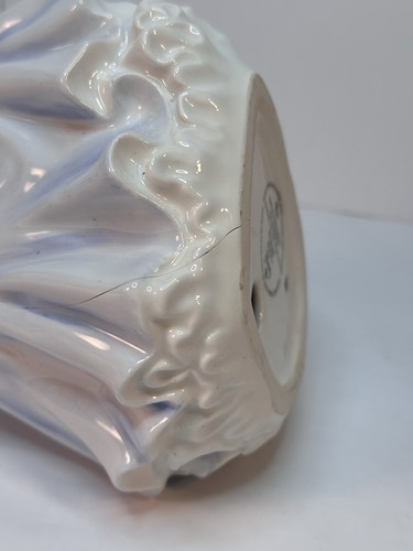 DAMAGE 2003 Royal Doulton Susan Figure Of The Year 2004 Bone China Classics - Picture 7 of 12