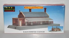 Hornby Railways R.418 Dunster Station OO Gauge Scale Model Retired Sealed New