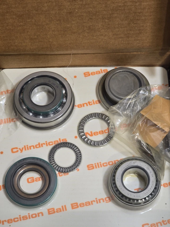 Kit de revisión de cojinetes y sellos de transmisión manual Timken TRK127 Foto 3 de 4