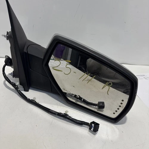 2014 - 2018 Gmc Sierra 1500 Right Door Mirror  With Turn Signal