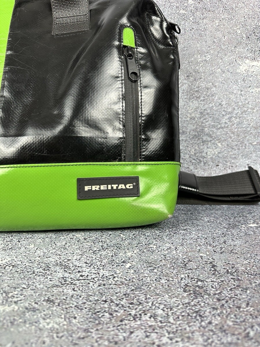 フライターグ FREITAG F304 MOSSドット柄 Freitag F304 Moss Laptop Bag Crossbody Messenger Shoulder Green
