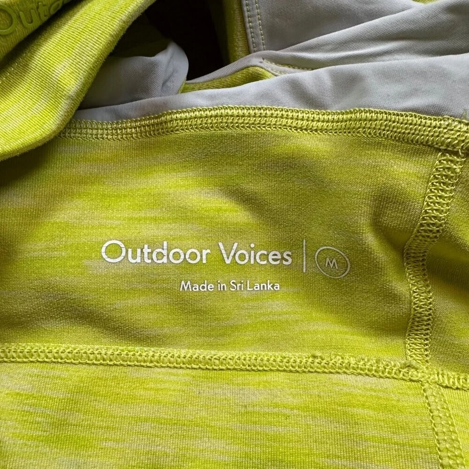 Sujetador deportivo Outdoor Voices amarillo neón/verde espalda cruzada talla mediana Foto 3 de 3