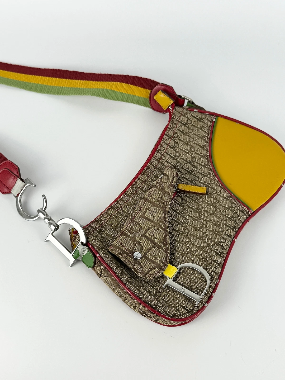 Sac bandoulière vintage Christian Dior Rasta selle