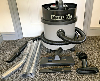 NUMATIC NNV200-1 STAUBSAUGER 1100 W GRÖSSERER MÜLLEIMER KOMMERZIELL HENRY FAMILIE
