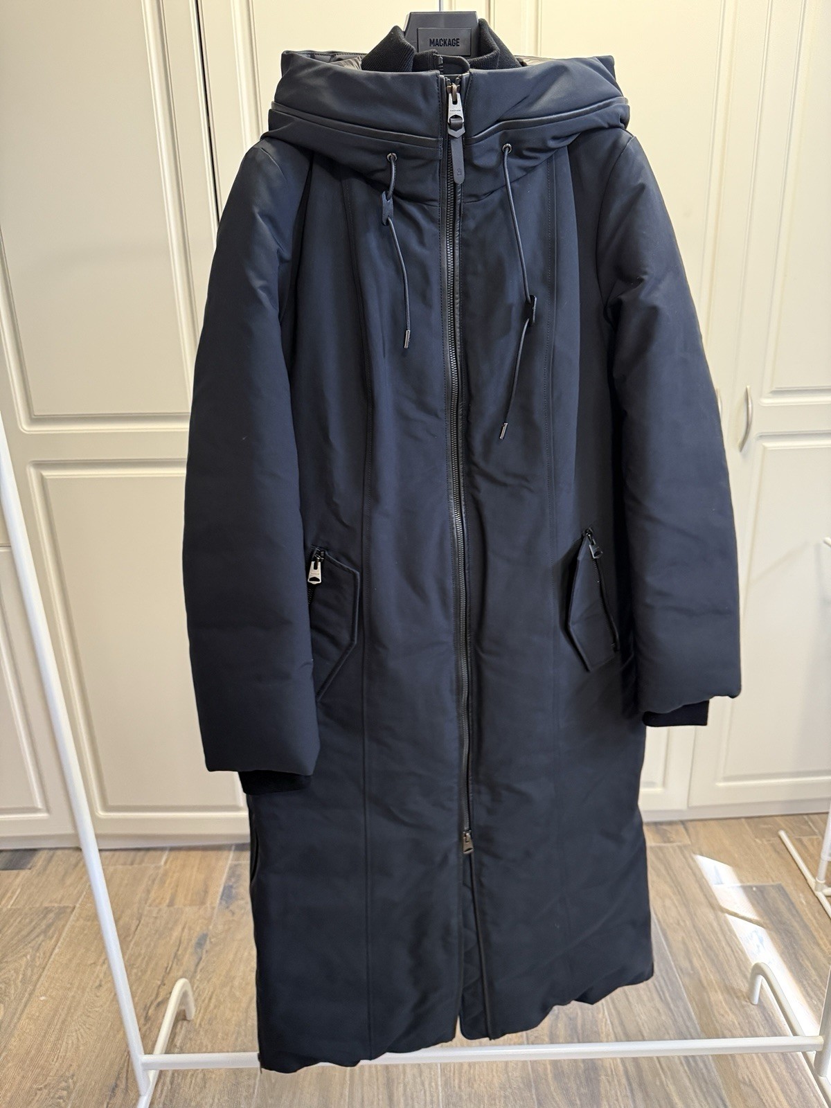 Mackage Womens Navy Long Down Jacket 95% New Size Small