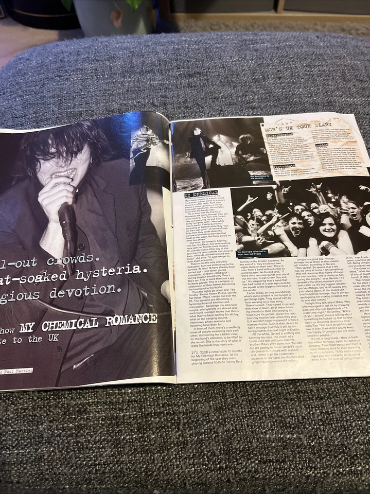 My Chemical Romance / Gerard Way -Nov 2005 - VERY RARE 19 YEARS OLD! KERRANG MAG - Image 3 of 4