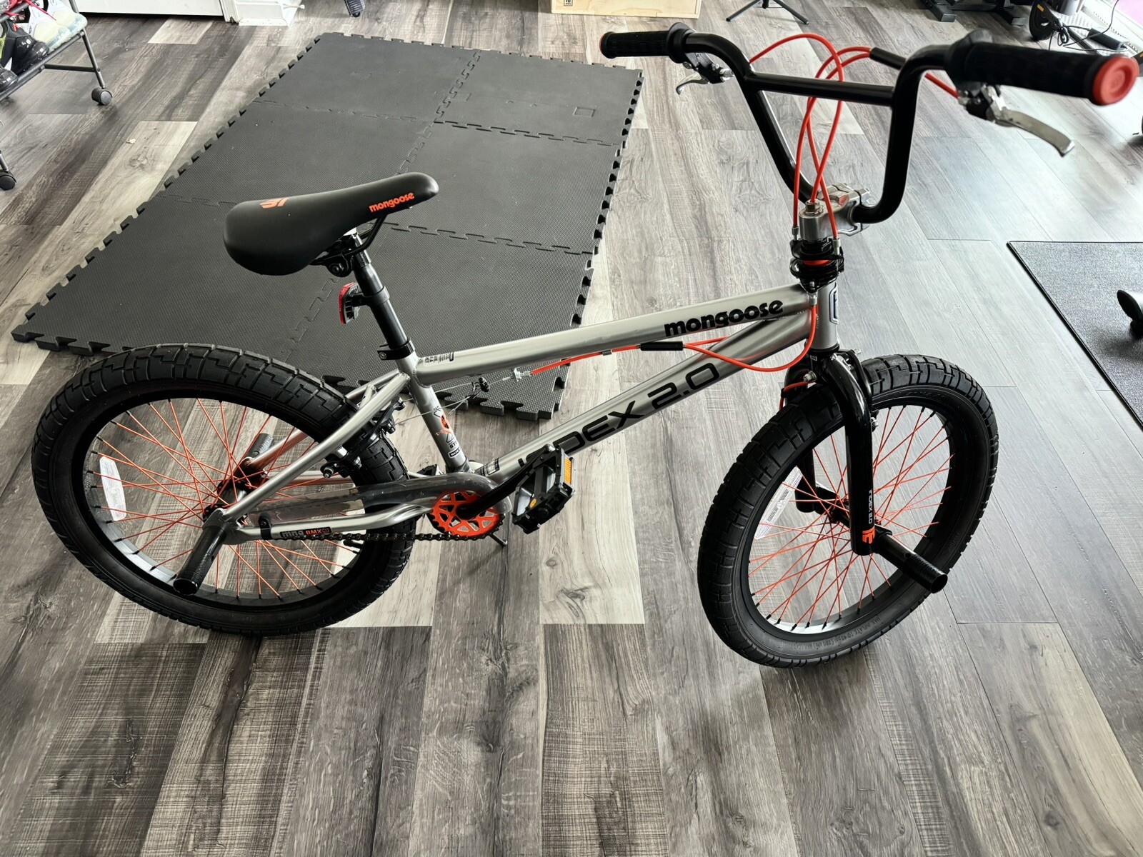 Mongoose Index 2.0 20" Freestyle Bike - Silver