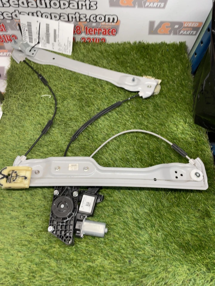 ✅ 2023 CHEVY EQUINOX Left Power Window Regulator With Motor Front OEM - Image 2 of 4