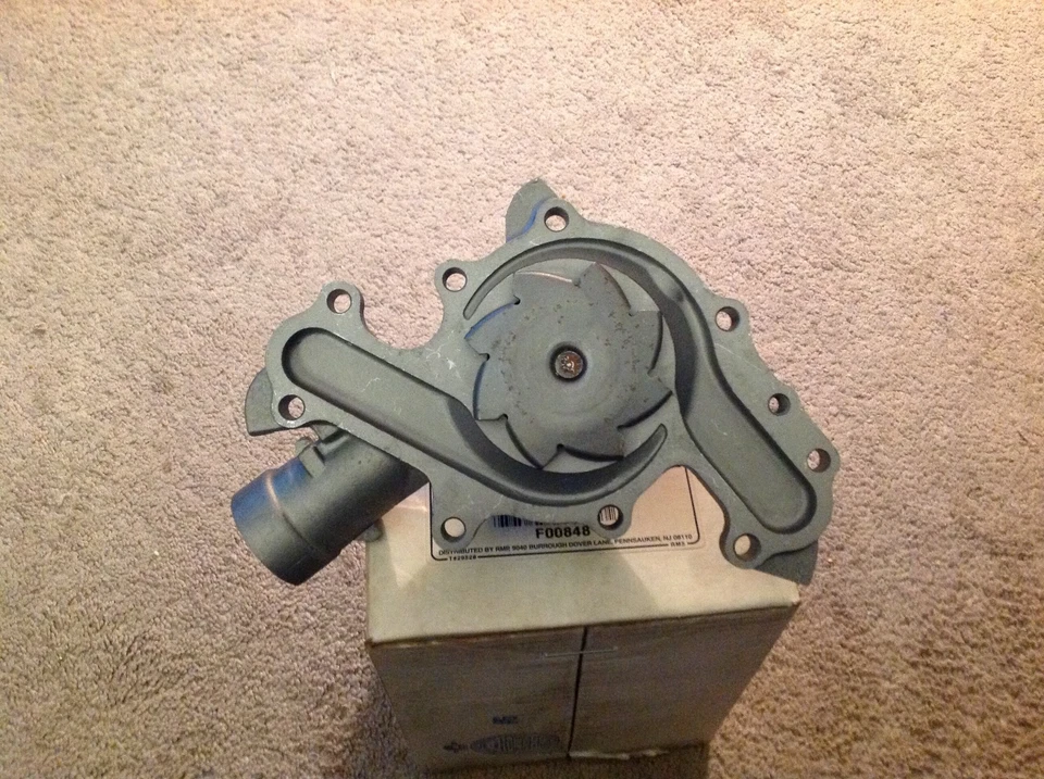 OEM 1996 2003 FORD WINDSTAR 3,8 L V6 BOMBA DE AGUA FORD REMANUFACTURADO Foto 3 de 4