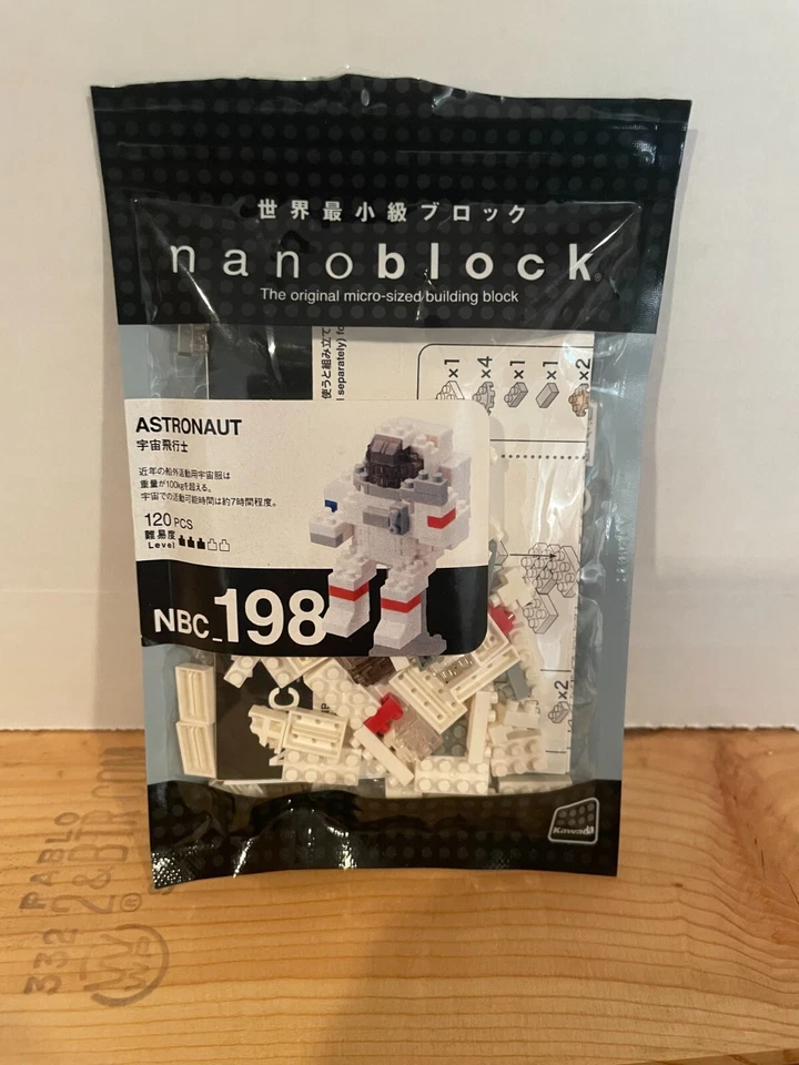 Mixed Assortment of Nanoblock parts and pieces. - Image 4 of 4