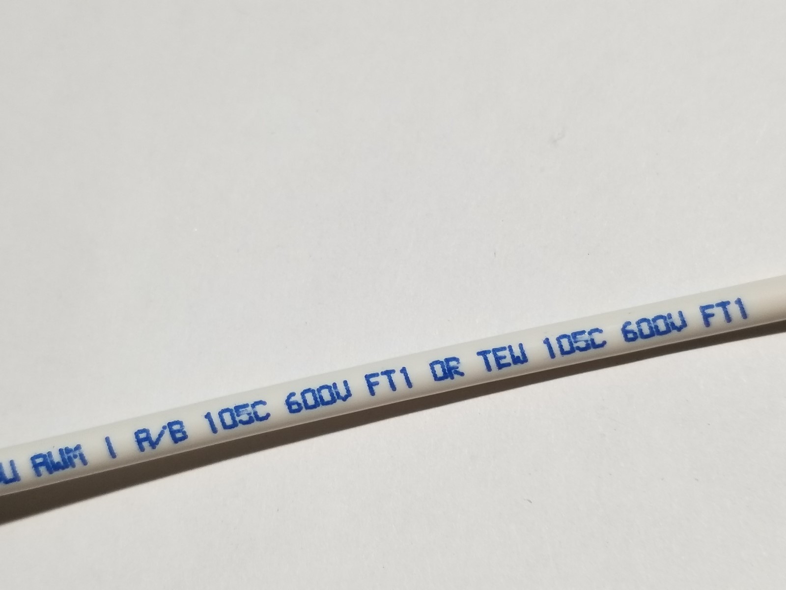 Alpha 3077 #16awg 26x30 Tinned Copper UL1015 105C Hook-Up/Lead Wire White /50ft