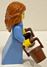 LEGO Castle Kingdoms Peasant Maiden Minifigure Cas490 7189 Mill Raid