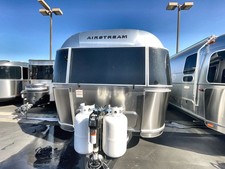 2026 Airstream Globetrotter 25FBT
