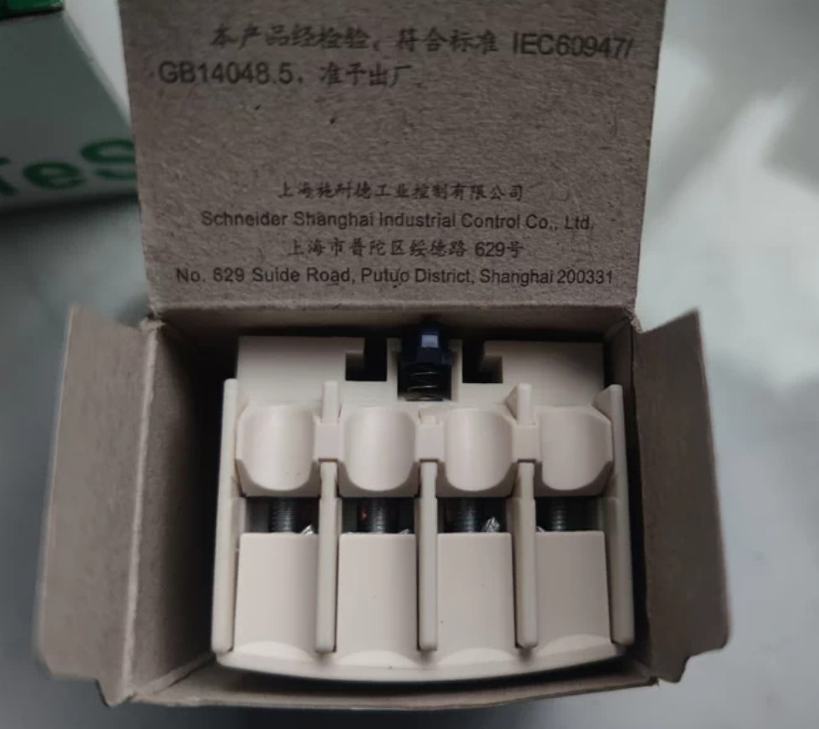 1PC NEW Schneider Auxiliary Contact Module 4NC LADN04C LADN04 #YY