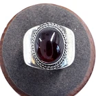 VTG Sterling Silver 925 Garnet Bezel Set Rope Border Tapered Band Ring Size 6.25