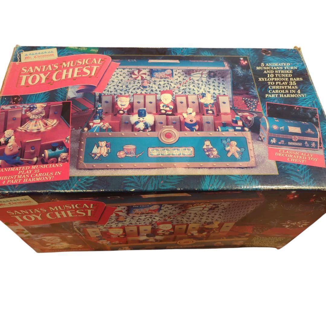Retro Mr. Christmas Santa Musical Toy Chest Music Box Retro Mr. Christmas Santa Musical Toy Chest Music Box