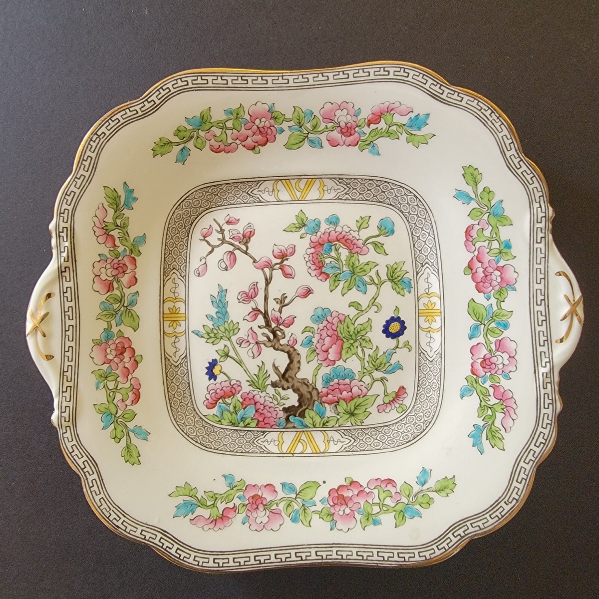 Aynsley Bone China Gorgeous collectible Plate/England/Antique