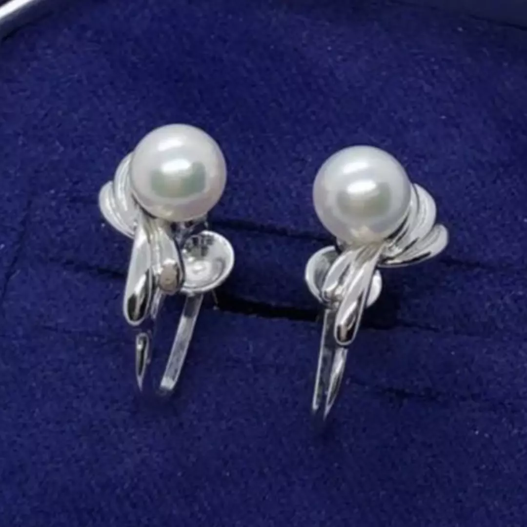 Mikimoto clip on sale earrings