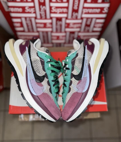 Size 9 - Nike sacai x VaporWaffle SP Villain Red