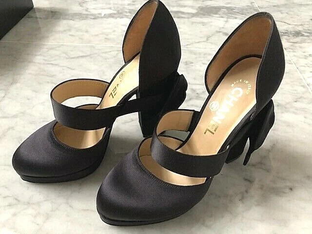 Chanel Black Bow Pumps