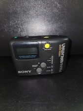 Sony SRF-M45 FM/AM Walkman with Clip - TESTED - POWERS ON  RADIO WORKING