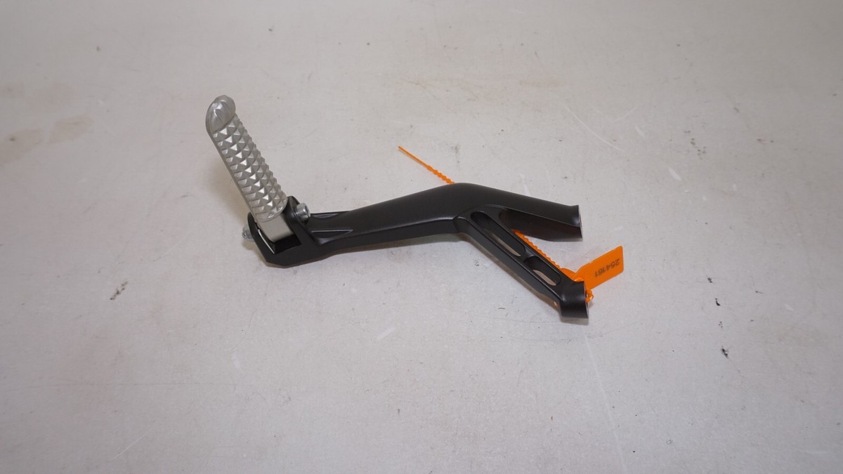 ティア 2020 17-20 YAMAHA YZFR6 R6 RIGHT FOOT PEG BRAKE MASTER 254228
