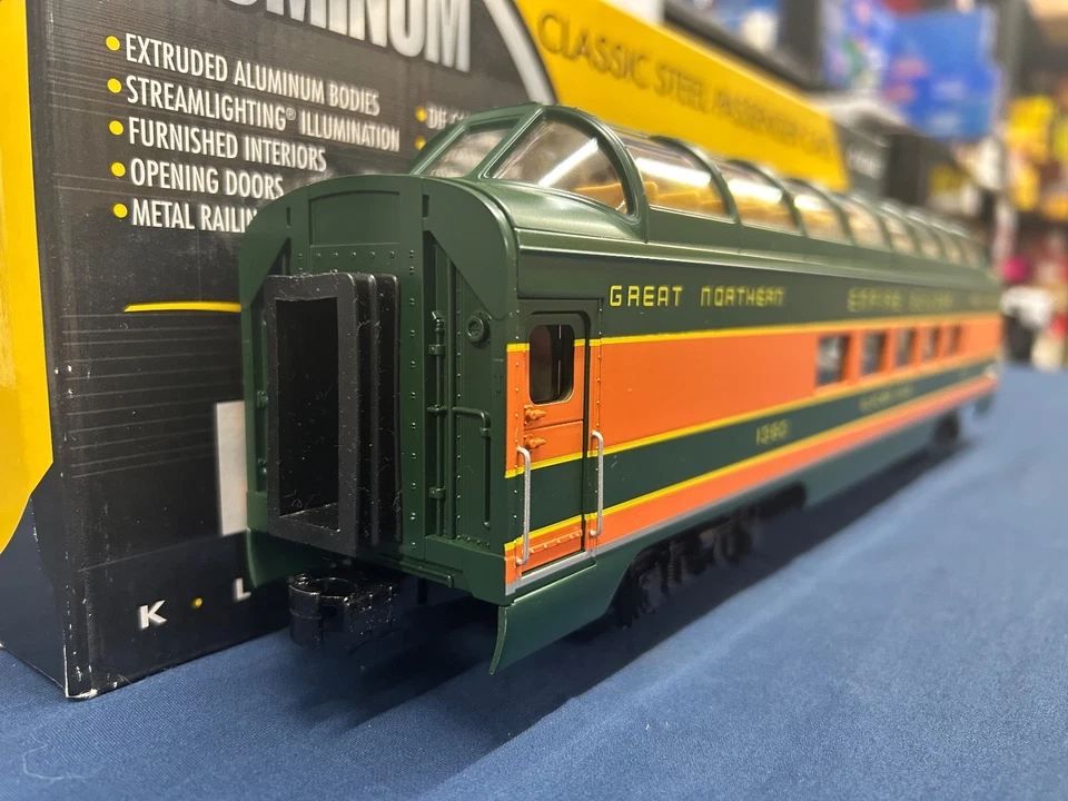 K-line Aluminum Great Northern 15” Great Dome Passenger Car K4633-11390 - Image 2 of 4