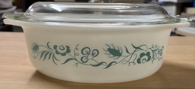 Vintage Pyrex Blue Meadow 043 1.5 Qt. Casserole Dish with Lid 943C