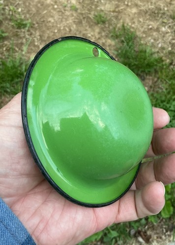 RARE UNIQUE MINIATURE GREEN SALESMAN-SAMPLE BOWL GRANITEWARE ENAMELWARE ANTIQUE