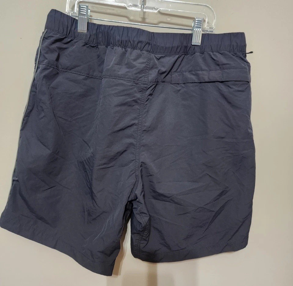 Mountain Hardwear Shorts Men Medium Grey Pull On Drawstring Active Has Liner - Image 3 of 4
