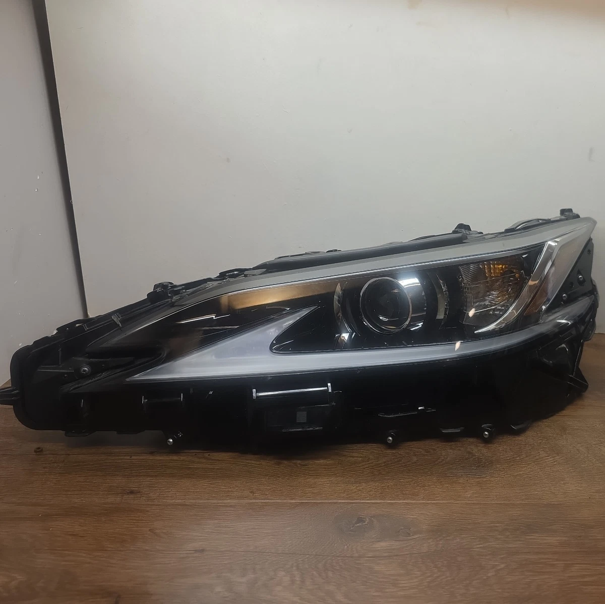 Headlights for 2024 Lexus ES300h for sale | eBay