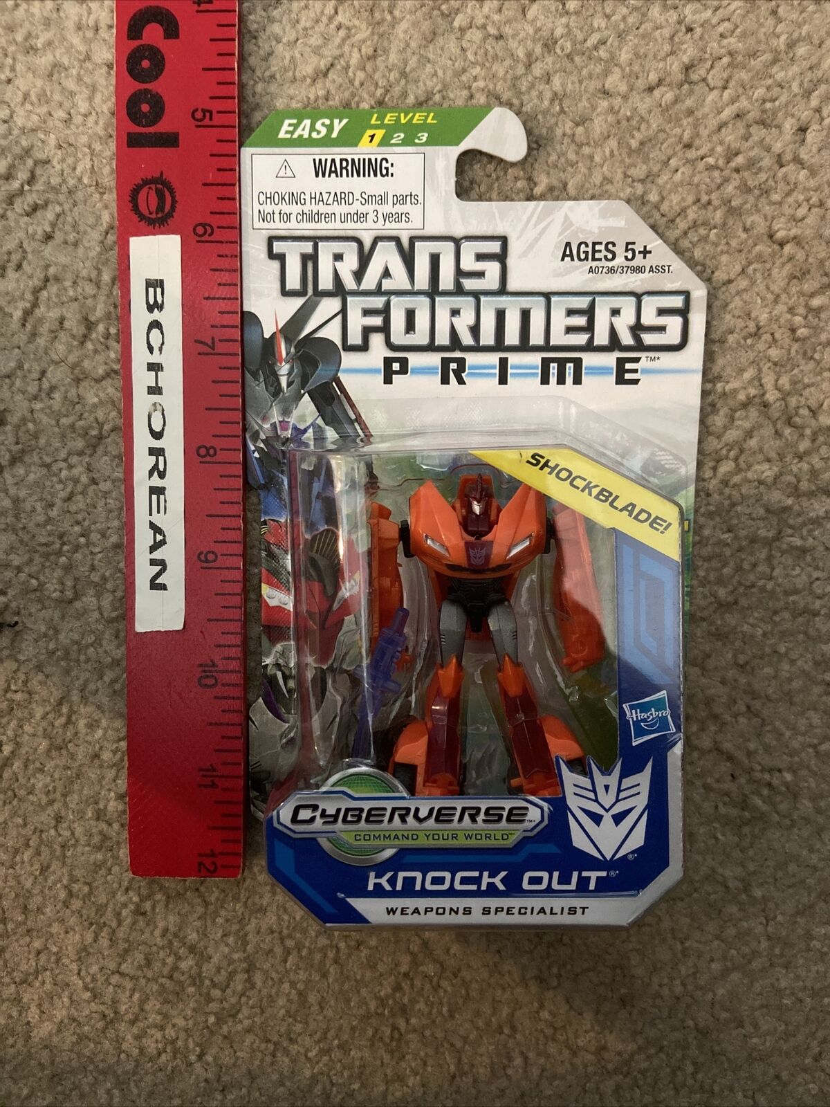 Transformers Prime Knock Out Review and Gallery - Transformers