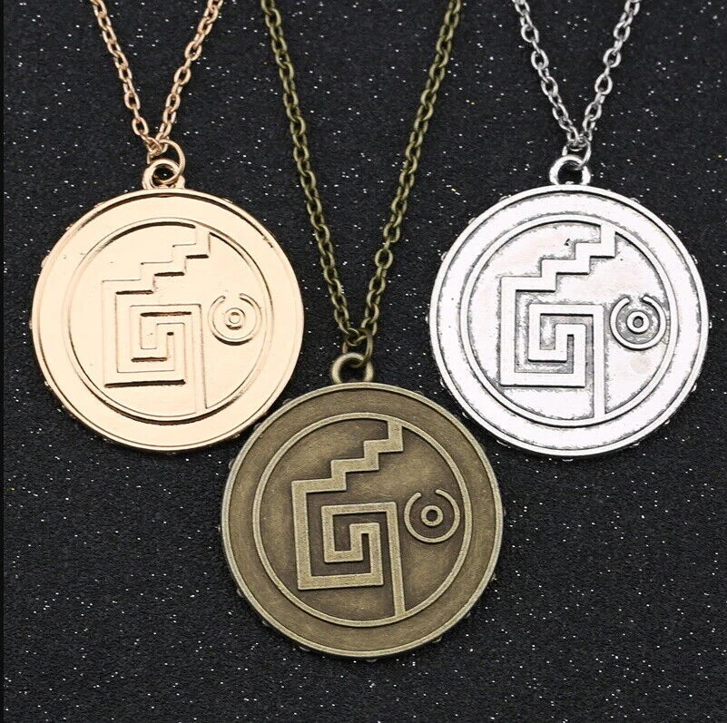 Collana pirati dei caraibi moneta medaglione jack sparrow Aztec catenina amuleto - Immagine 2 di 4