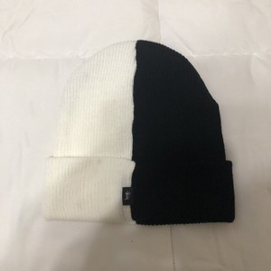 white stussy beanie