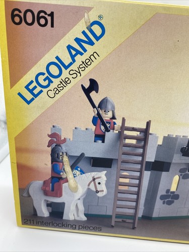LEGO Castle: Siege Tower (6061) Complete w/ Box, Instructions - Picture 9 of 11