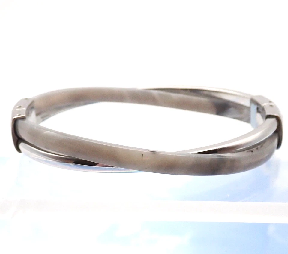 Brazalete Michael Kors MK Micro Pave Estrás Gris Tortuga Resina Retorcido 6 1/2" Foto 4 de 4