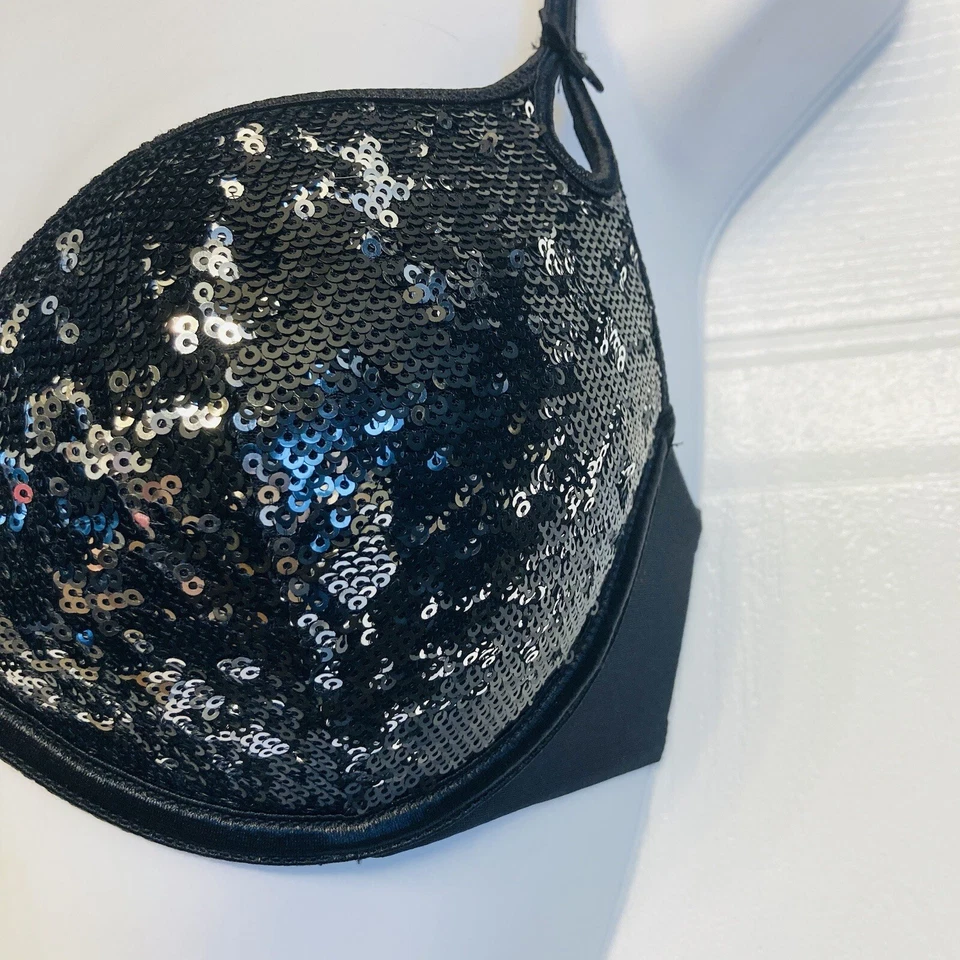 Victoria's Secret Gorgeous Plunge Bling Sequin Bra 32D Thong Panty Set Black - Image 4 of 4
