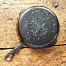 Vintage GRISWOLD Cast Iron SKILLET Frying Pan # 5 LARGE BLOCK LOGO - Ironspoon