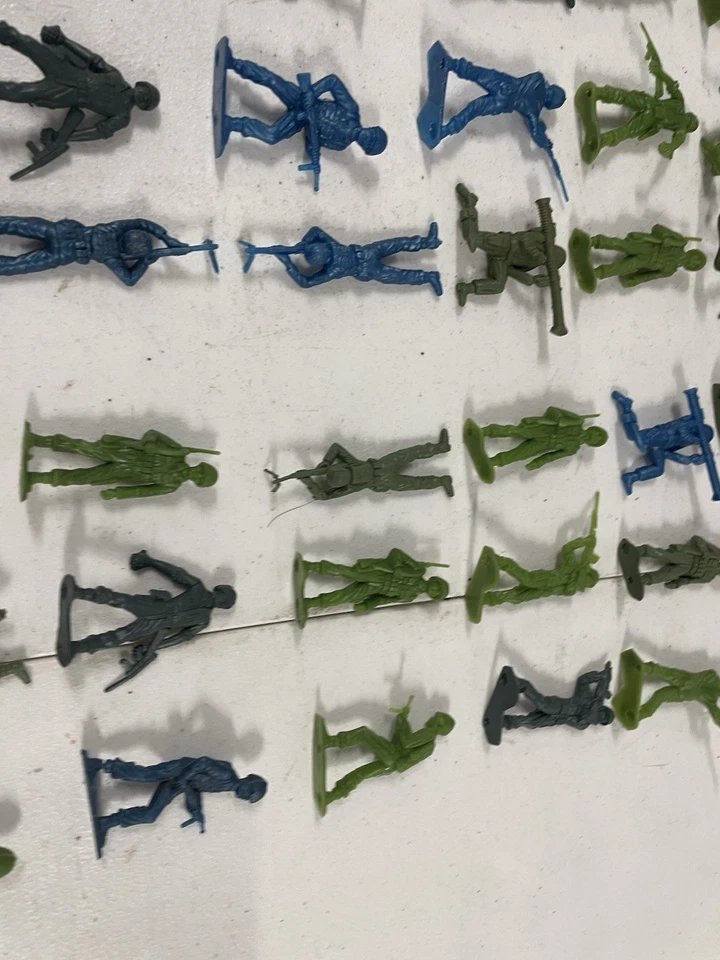 Gran Lote MPC Verde MPC Ejército Hombres Figuras 80+ Soldados Foto 3 de 4