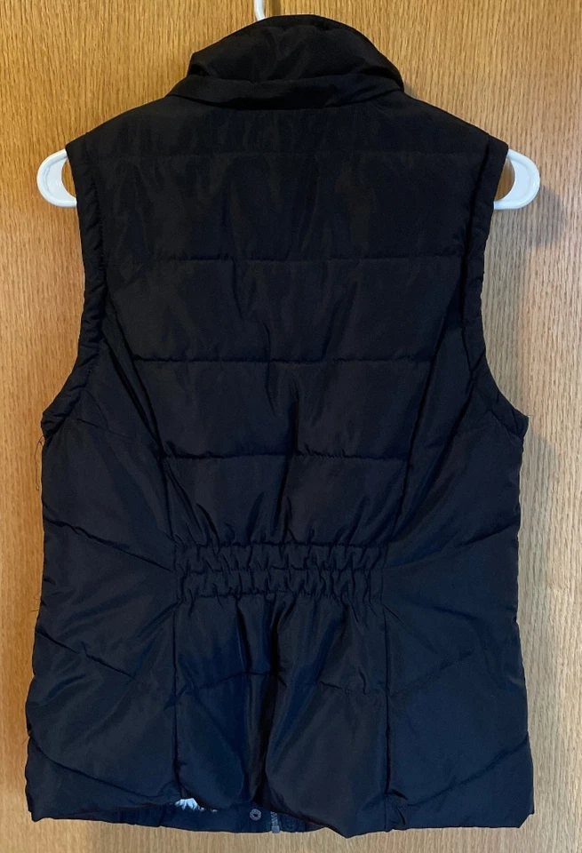 Green Tea Quilted Puffer Vest Womens Sz Medium Black Fleece Lined Warm Fitted - Image 2 of 4