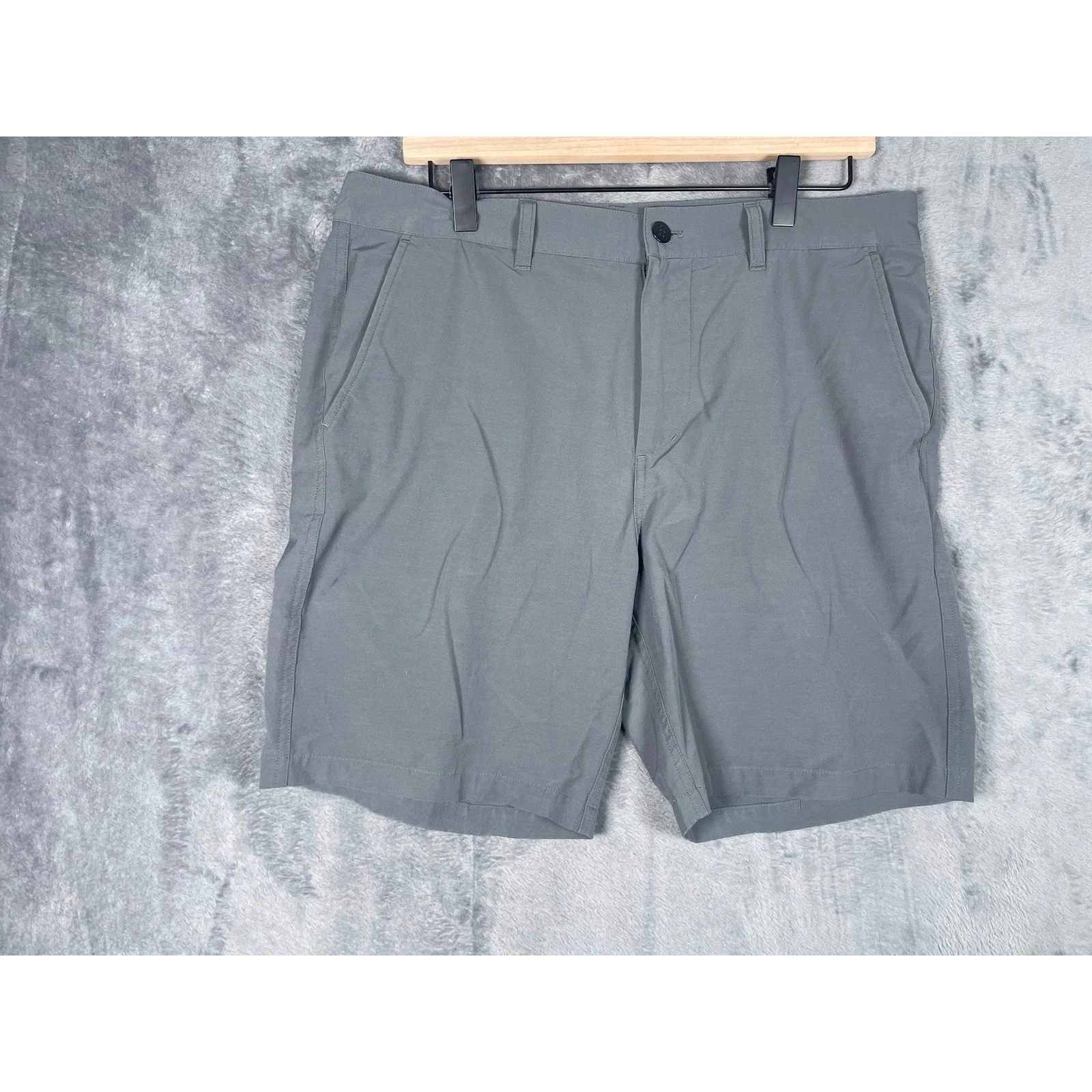 Free Fly Latitude Shorts Mens 32 Gray Performance Stretch Fishing Hiking 7.5"